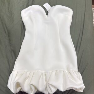 True Violet white sweetheart neckline bubble hem dress NWT